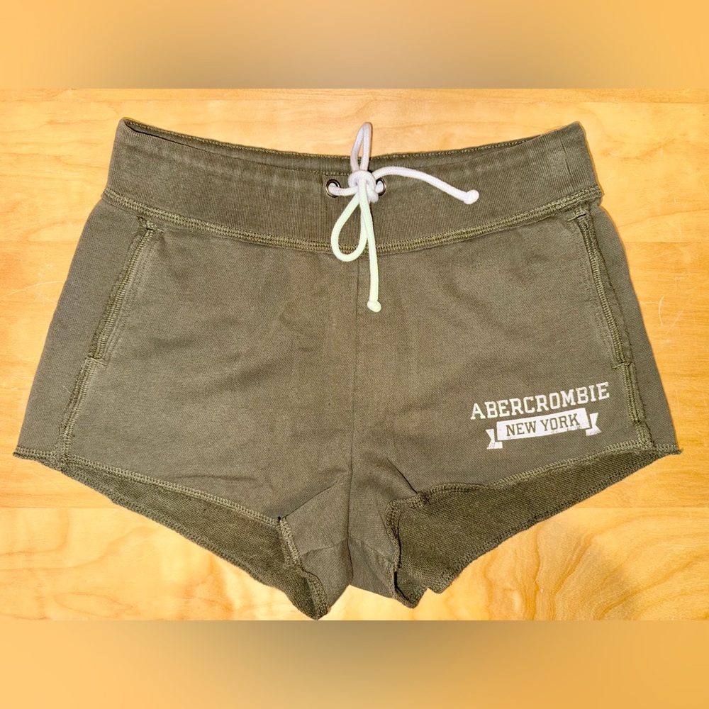 Abercrombie & Fitch Women's Green Athletic Shorts